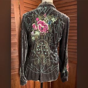 🌸Sold! GORGEOUS Velvet Johnny Was Embroidered🔮